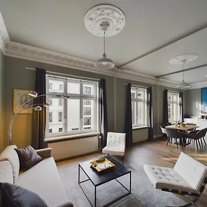 https://art-apartments.hamburg-hotels-de.com