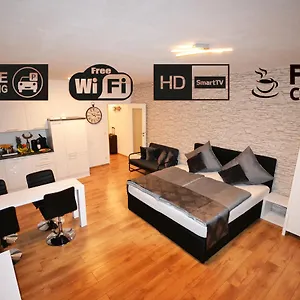 https://madame-tower.topcolognehotels.com